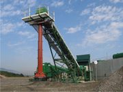 Loading spout for open pile loading